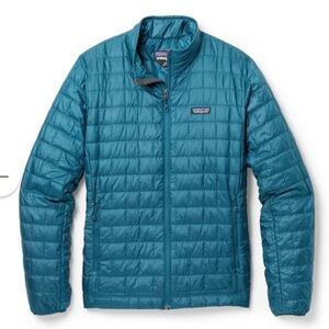 Patagonia Women’s Nano Puff Jacket in Teal Size X-Small